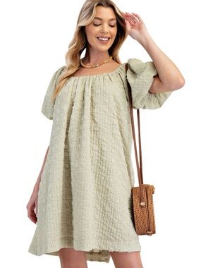 834:  EASEL NWT DRESS SAGE (C)